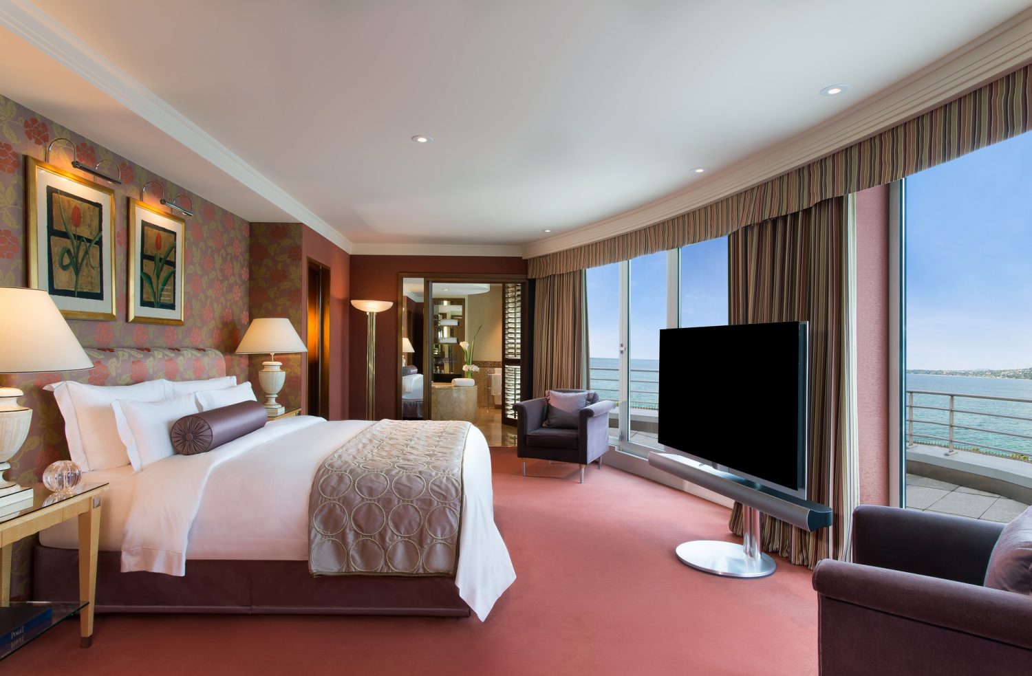 Топ-10 самые дорогих и роскошных гостиничных номеров мира